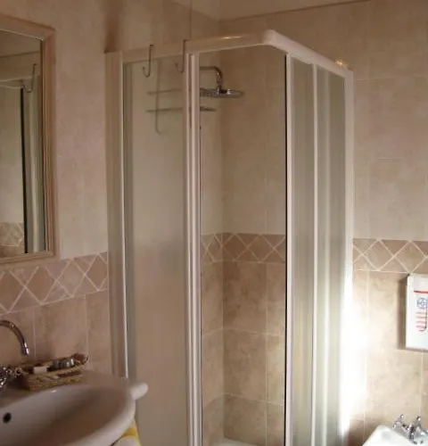 Strozza Çiftlik konaklama